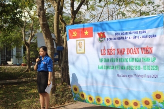 Lễ kết nạp “Lớp đoàn viên 90 năm thành lập Đảng Cộng sản Việt Nam”