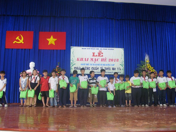 Phú xuân: Lễ khai mạc hè thiếu nhi năm 2013