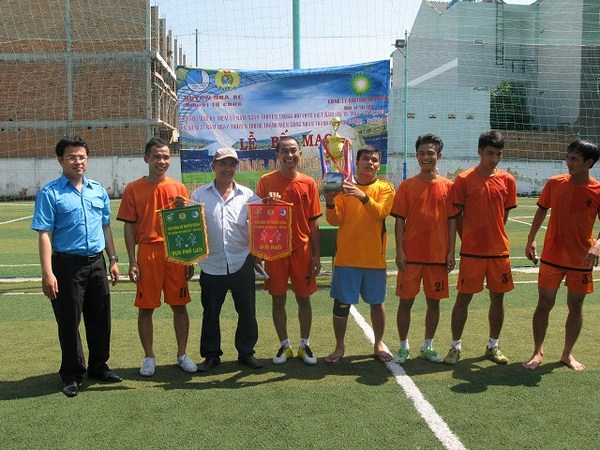 Bế mạc giải bóng đá Truyền thống thanh niên Cúp Castrol BP Petco’s lần 7 – năm 2013